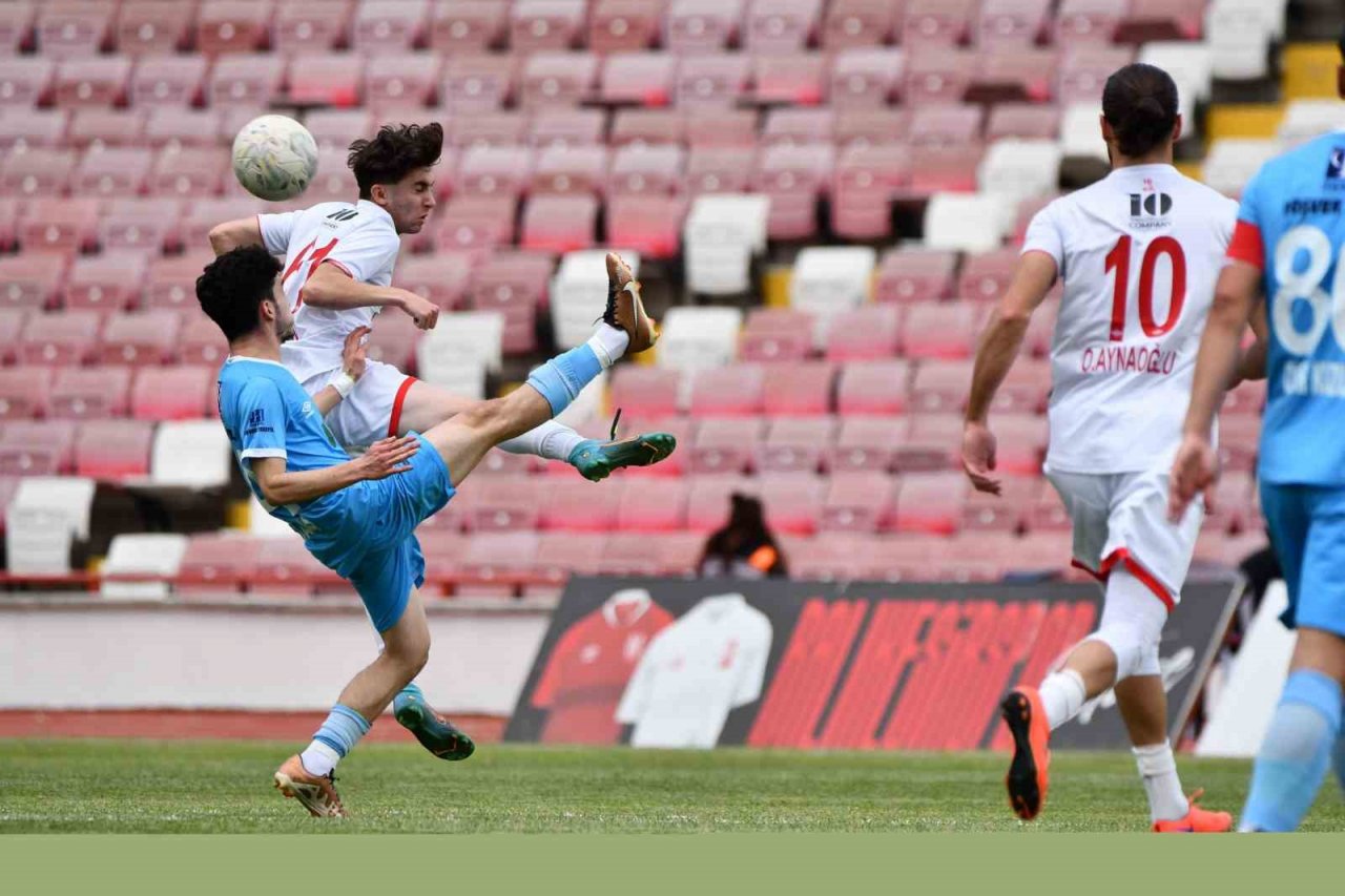 TFF 2. Lig: Balıkesispor: 0 - Pazarspor: 2