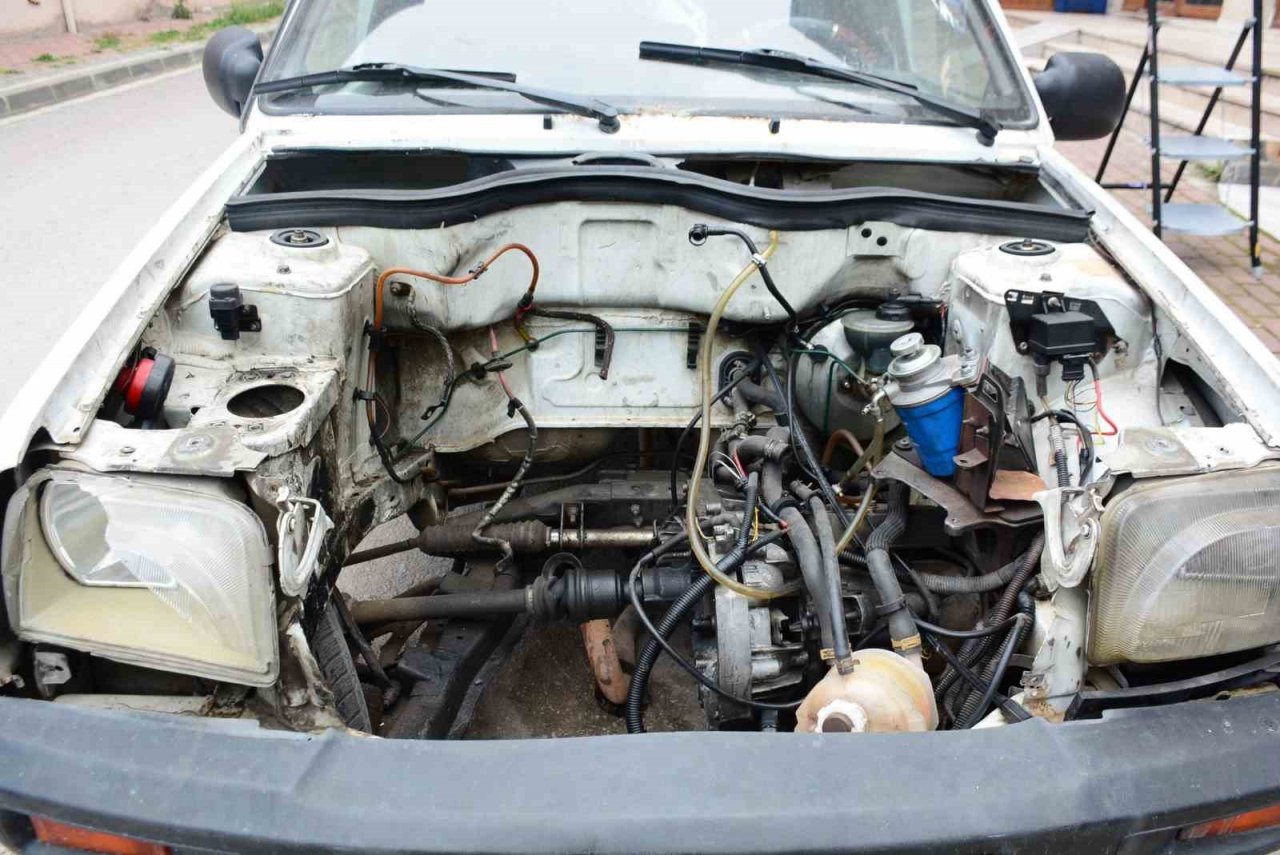 Meşhur film sahnesi gerçek oldu "Baba akü yok!"