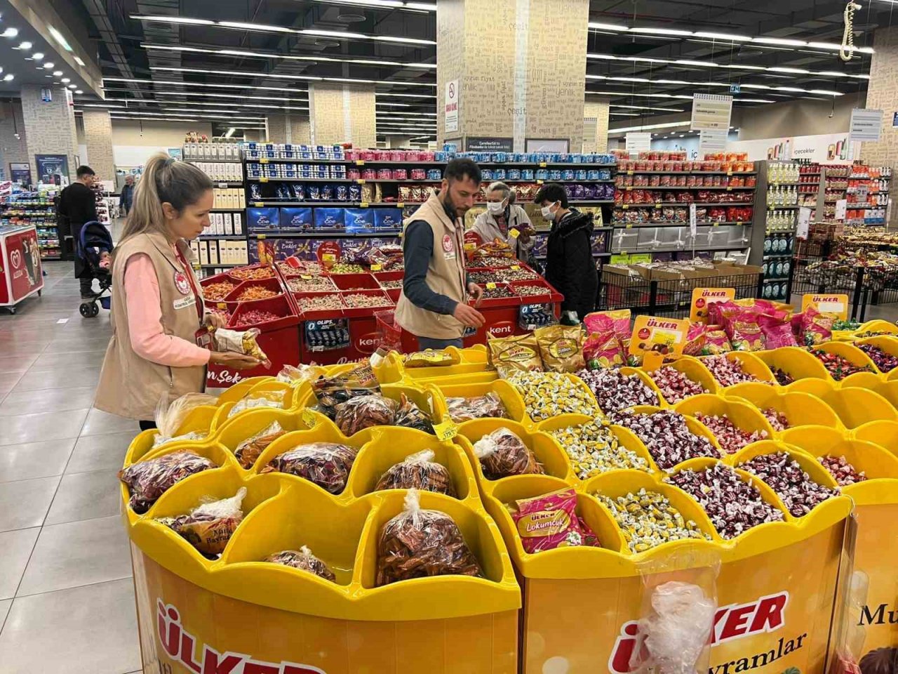 Afyonkarahisar’da gıda denetimleri arife günüde sürdü