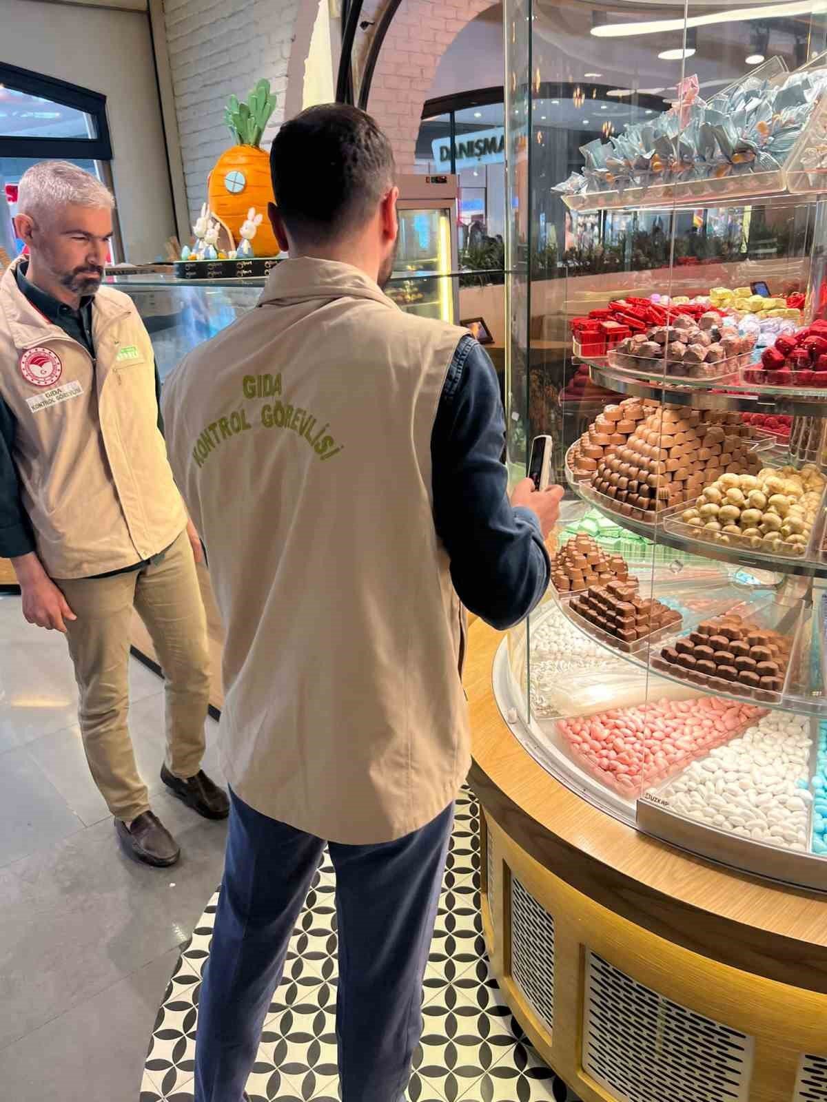 Afyonkarahisar’da gıda denetimleri arife günüde sürdü