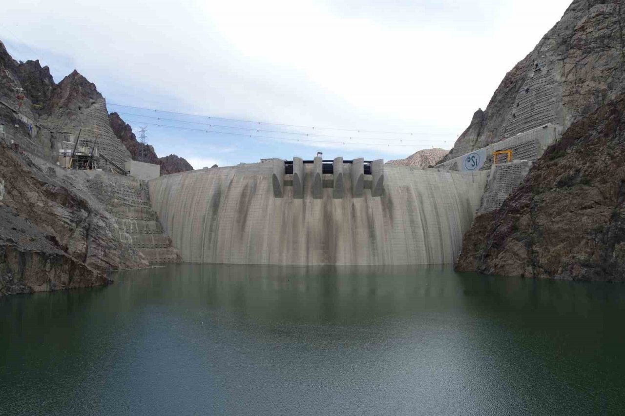 Yusufeli Barajı’nda su seviyesi 112 metreye ulaştı