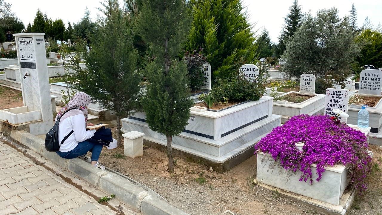 Bayram öncesi Aydın’da mezarlıklar ziyaretçilerle doldu