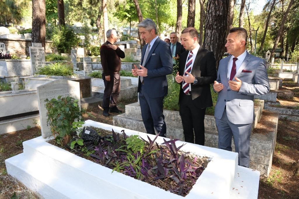 Başkan Oktay, personeli ile bayramlaştı