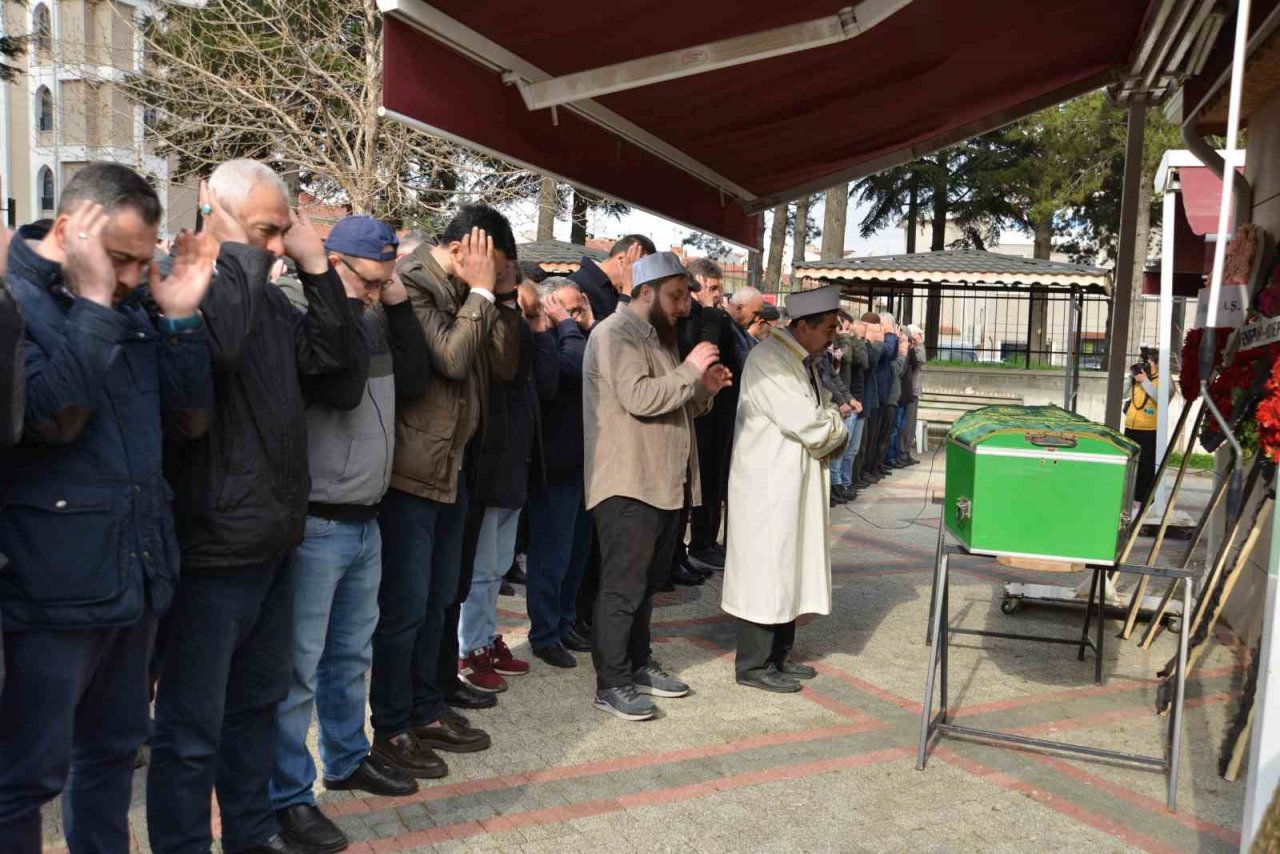 İlk iş gününe giderken kazada hayatını kaybeden Selim son yolculuğuna uğurlandı