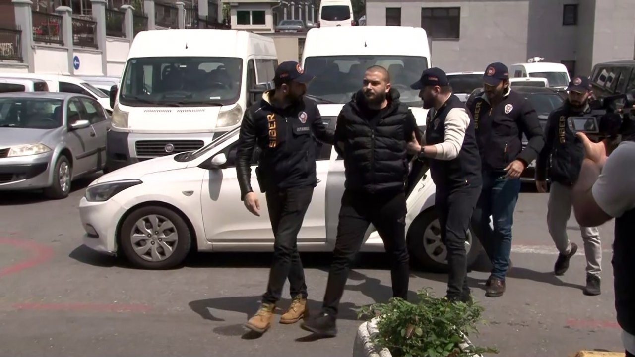 Thodex’in kurucusu Faruk Fatih Özer, İstanbul Havalimanı’ndaki işlemlerinin tamamlanmasının ardından emniyete getirildi.