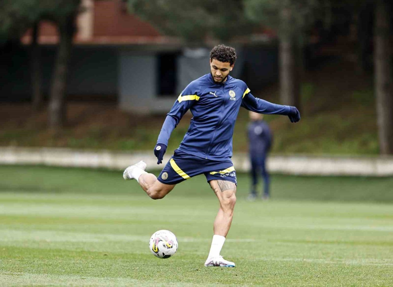 Fenerbahçe, İstanbulspor maçı hazırlıklarına başladı