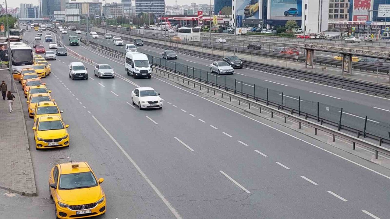 İstanbul’da arife günü yollar boş kaldı