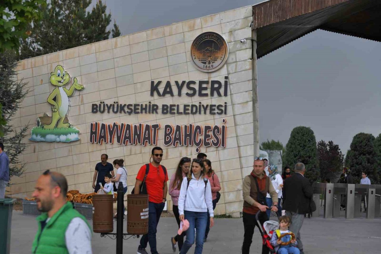 Büyükşehir’in hayvanat bahçesi bayramda iki gün ücretsiz