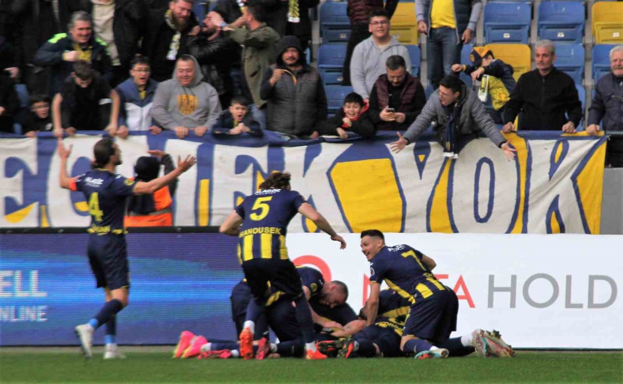 Spor Toto Süper Lig: MKE Ankaragücü: 3 - Giresunspor: 1 (Maç sonucu)