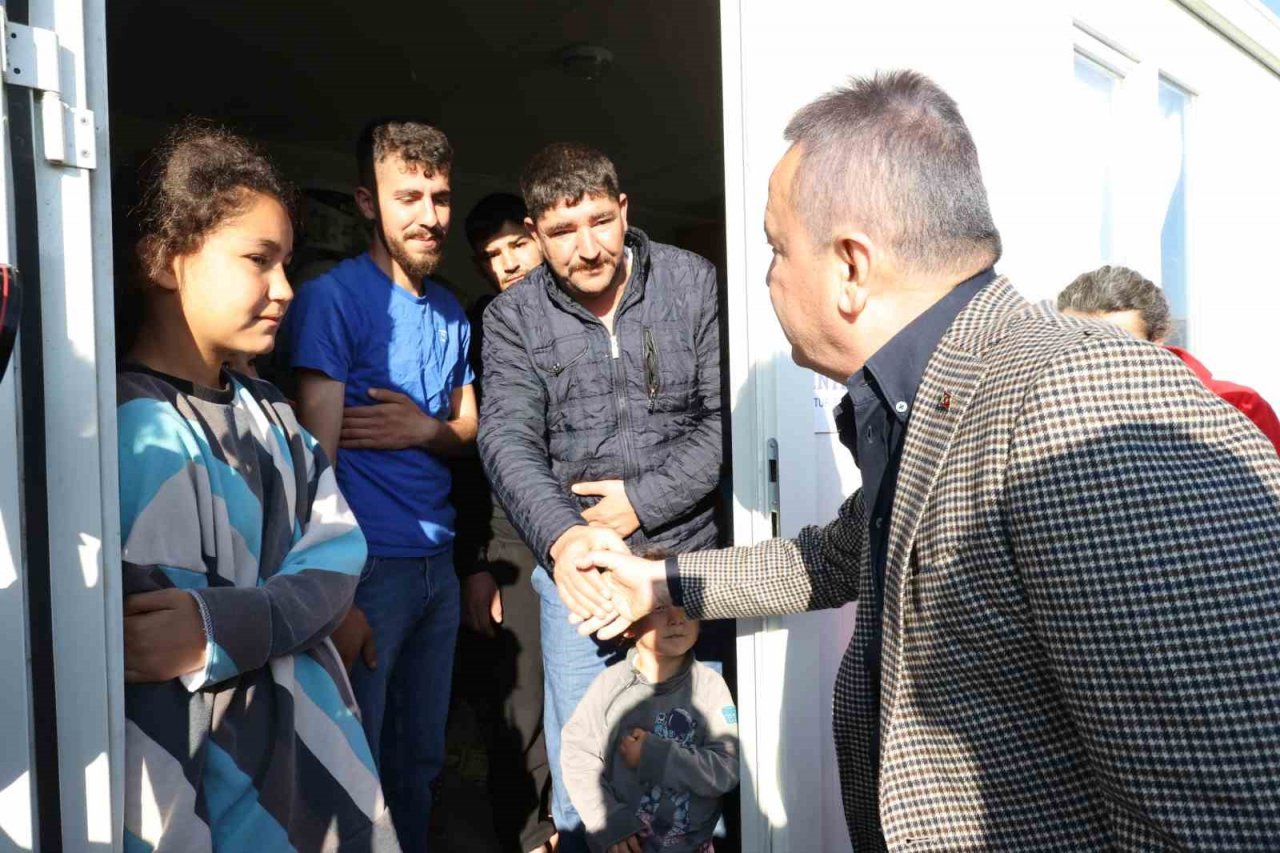 Başkan Böcek Ramazan Bayramı’nı Gaziantep Nurdağı’nda karşıladı