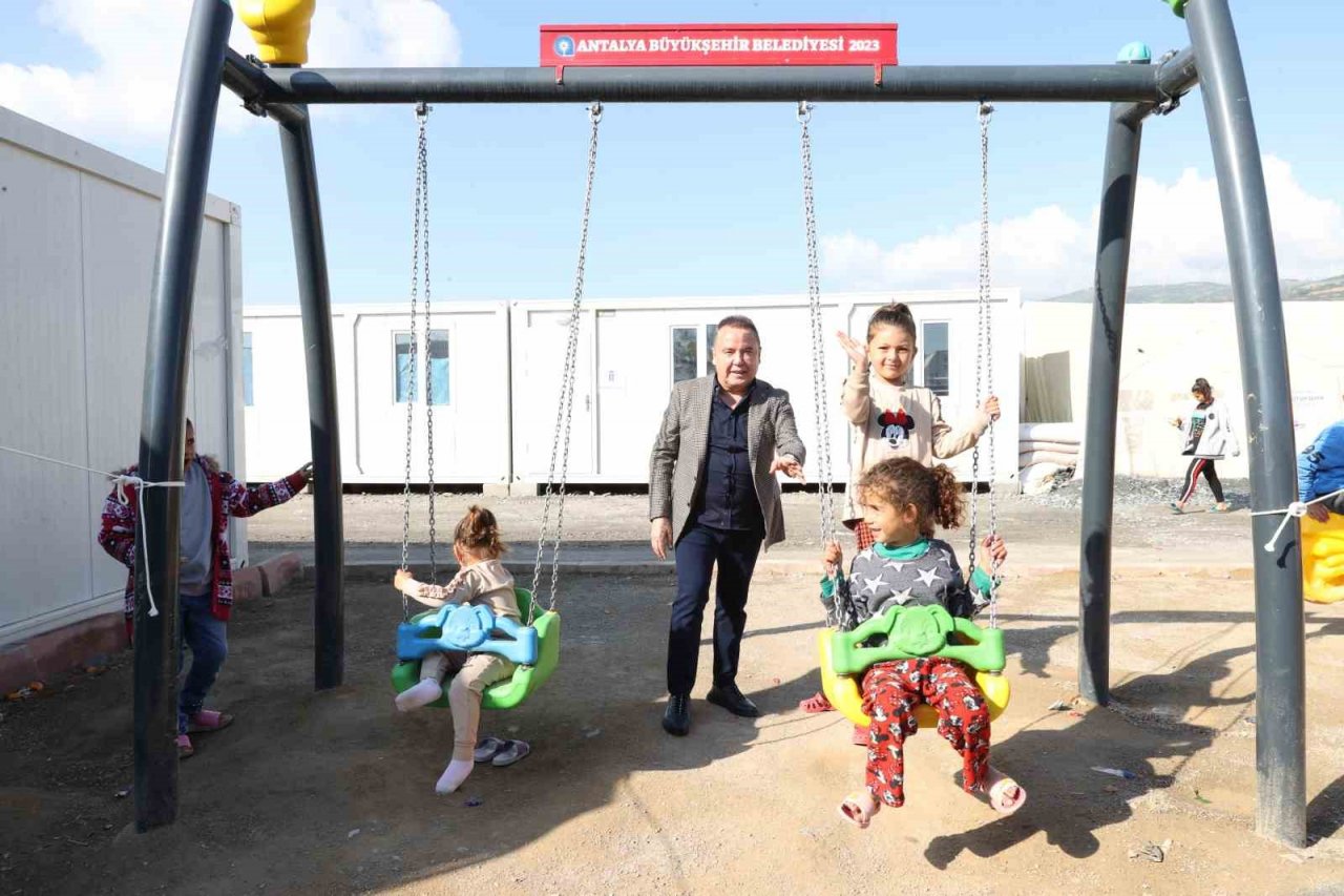 Başkan Böcek Ramazan Bayramı’nı Gaziantep Nurdağı’nda karşıladı