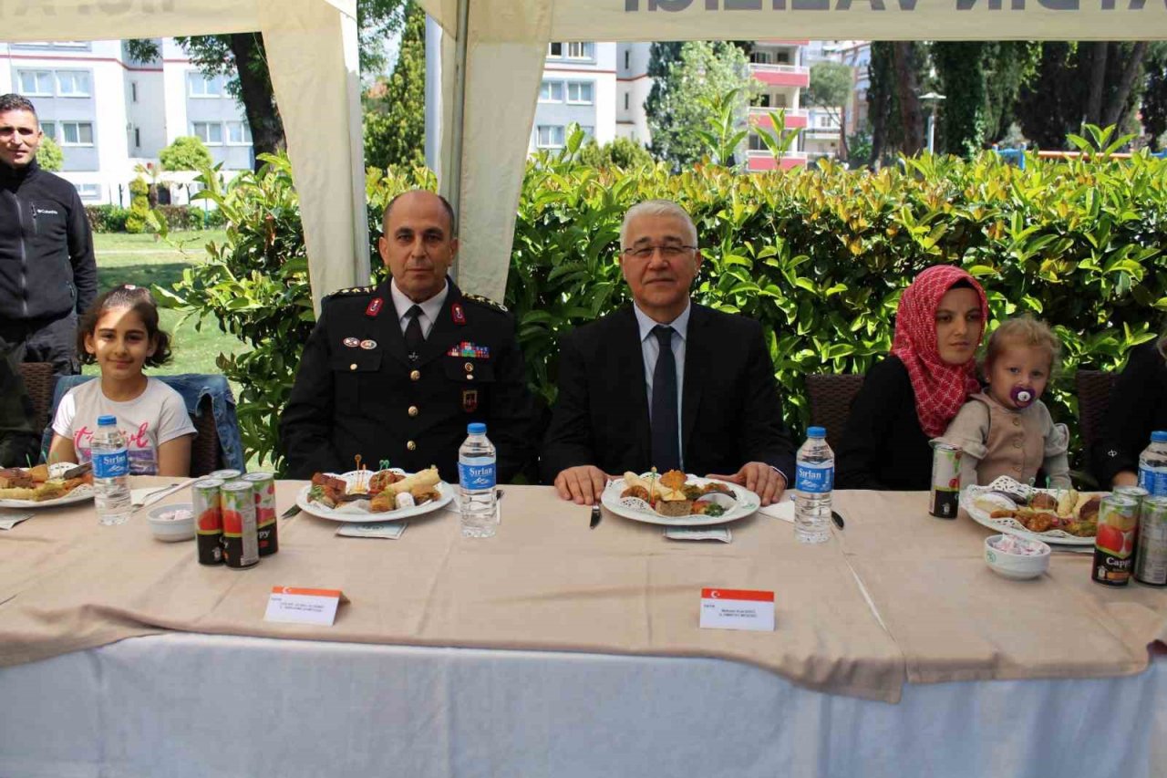 Aydın protokolü bayramlaştı