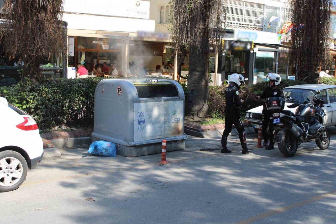 Çöp konteynerine dökülen kül, ekipleri harekete geçirdi