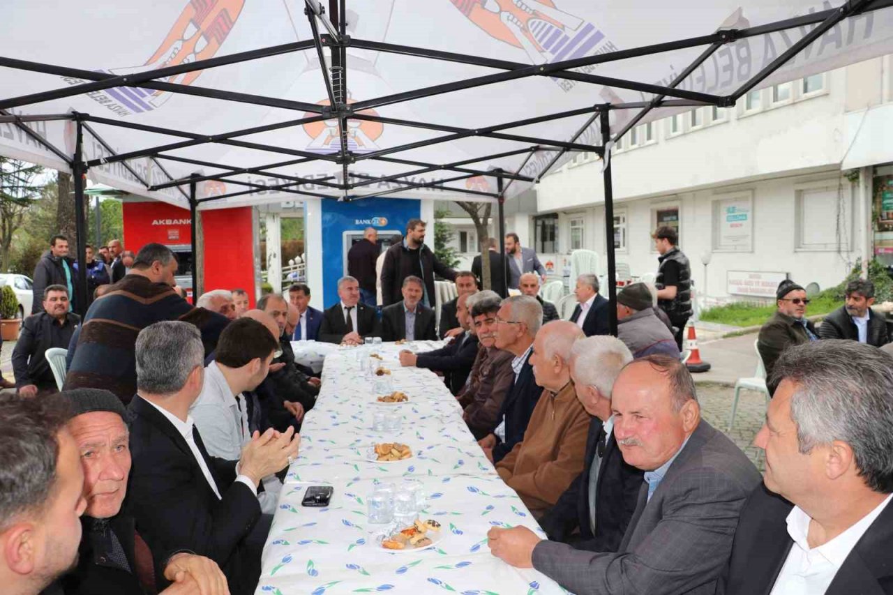 Başkan Özdemir: "Deprem felaketi nedeniyle buruk bir bayram yaşıyoruz"