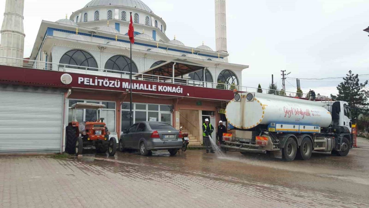 Bilecik belediyesi tarafından temizlik çalışmaları yapıldı