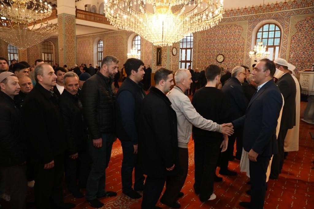 Vali Vekili Çakmak Düzcelilerin Ramazan Bayramı’nı kutladı