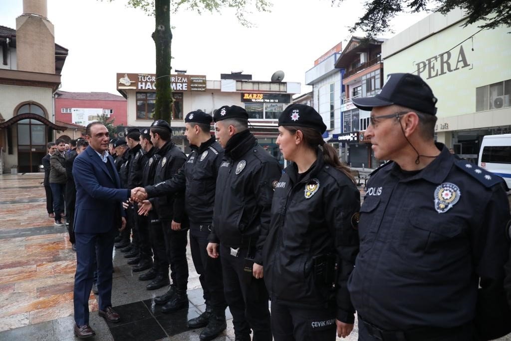 Vali Vekili Çakmak Düzcelilerin Ramazan Bayramı’nı kutladı