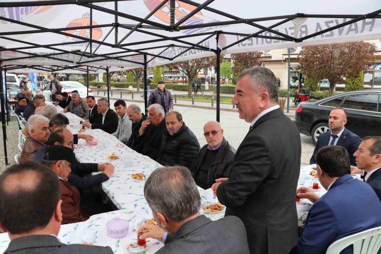 Başkan Özdemir: "Deprem felaketi nedeniyle buruk bir bayram yaşıyoruz"