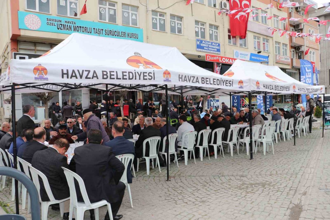 Başkan Özdemir: "Deprem felaketi nedeniyle buruk bir bayram yaşıyoruz"