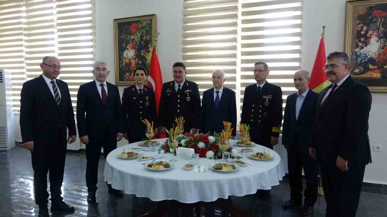 Kocaeli’de geleneksel 36. kent bayramlaşması