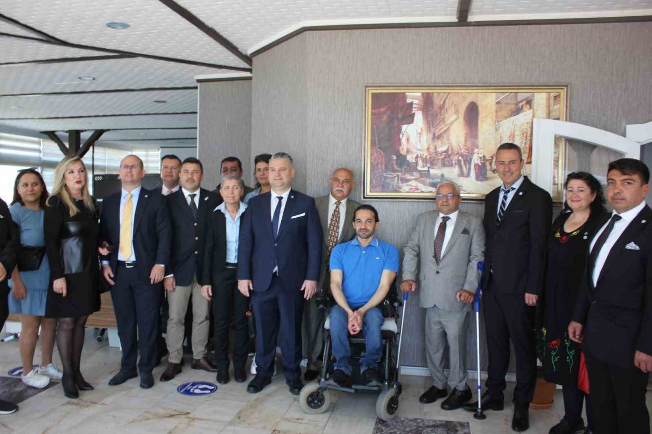 Marmaris protokolü Polis Evi’nde bayramlaştı