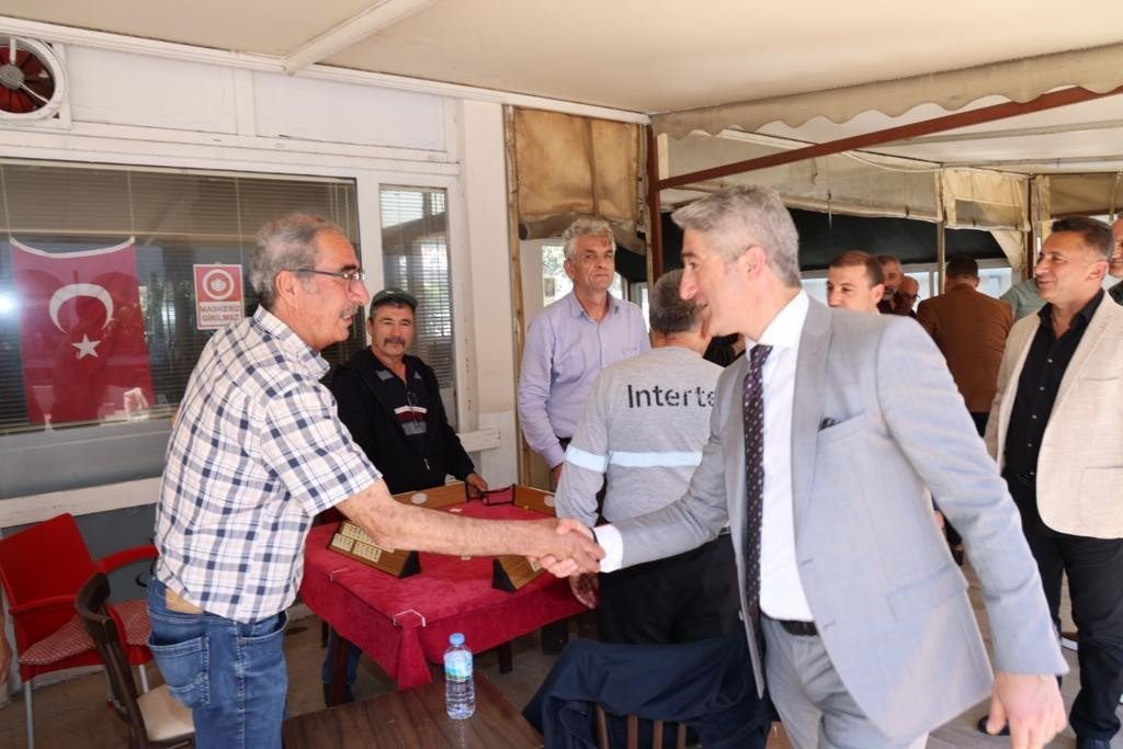 Başkan Oktay, Marmaris esnafıyla bayramlaştı