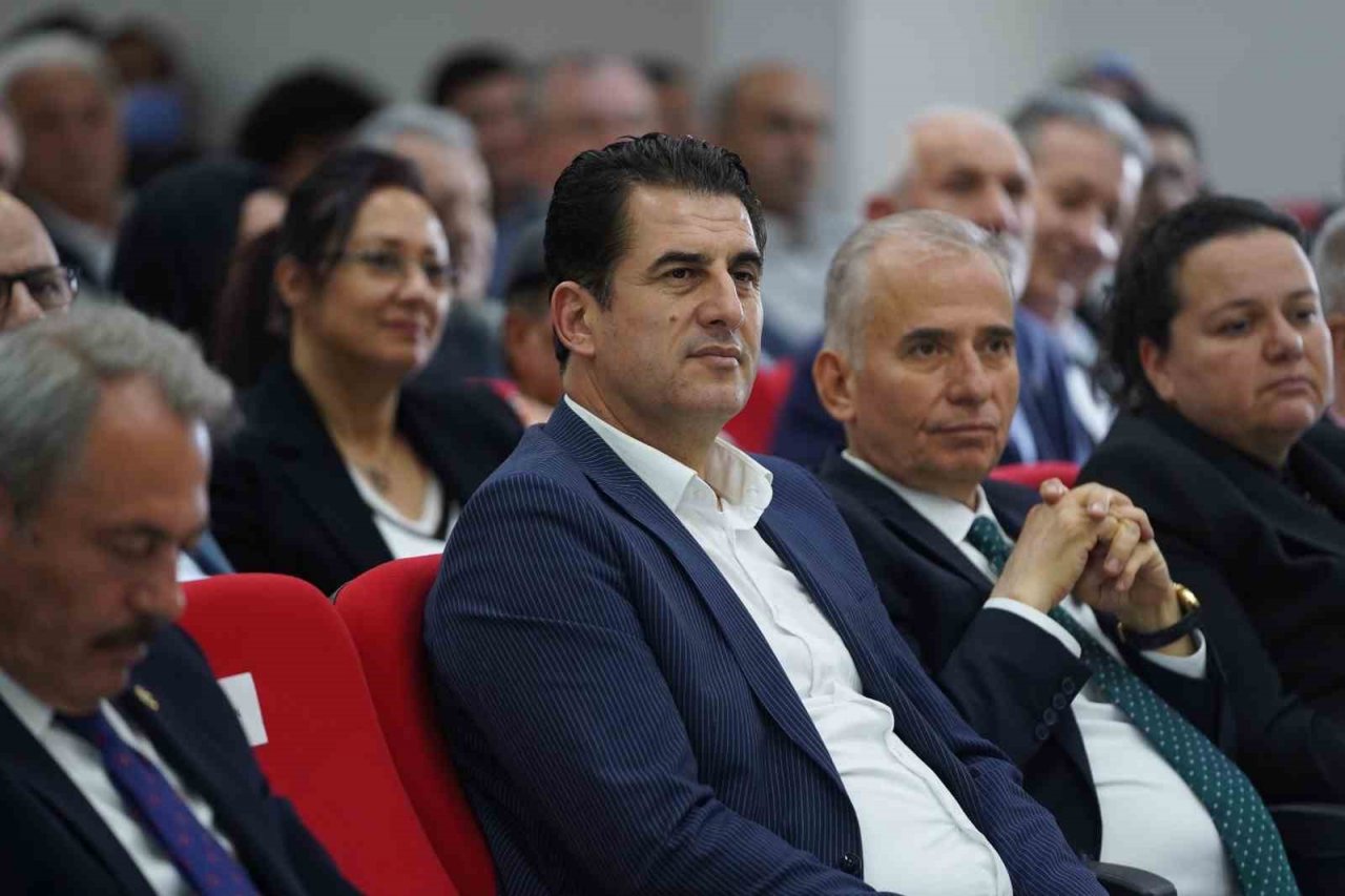 AK Parti Denizli İl Teşkilatı bayramlaştı