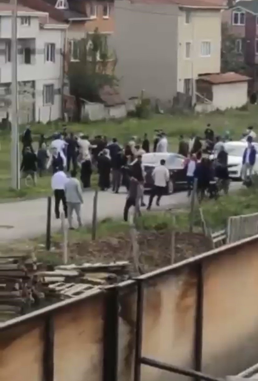 Bayramlaşmada 50 kişinin birbirine girdiği kavga, saniye saniye kamerada