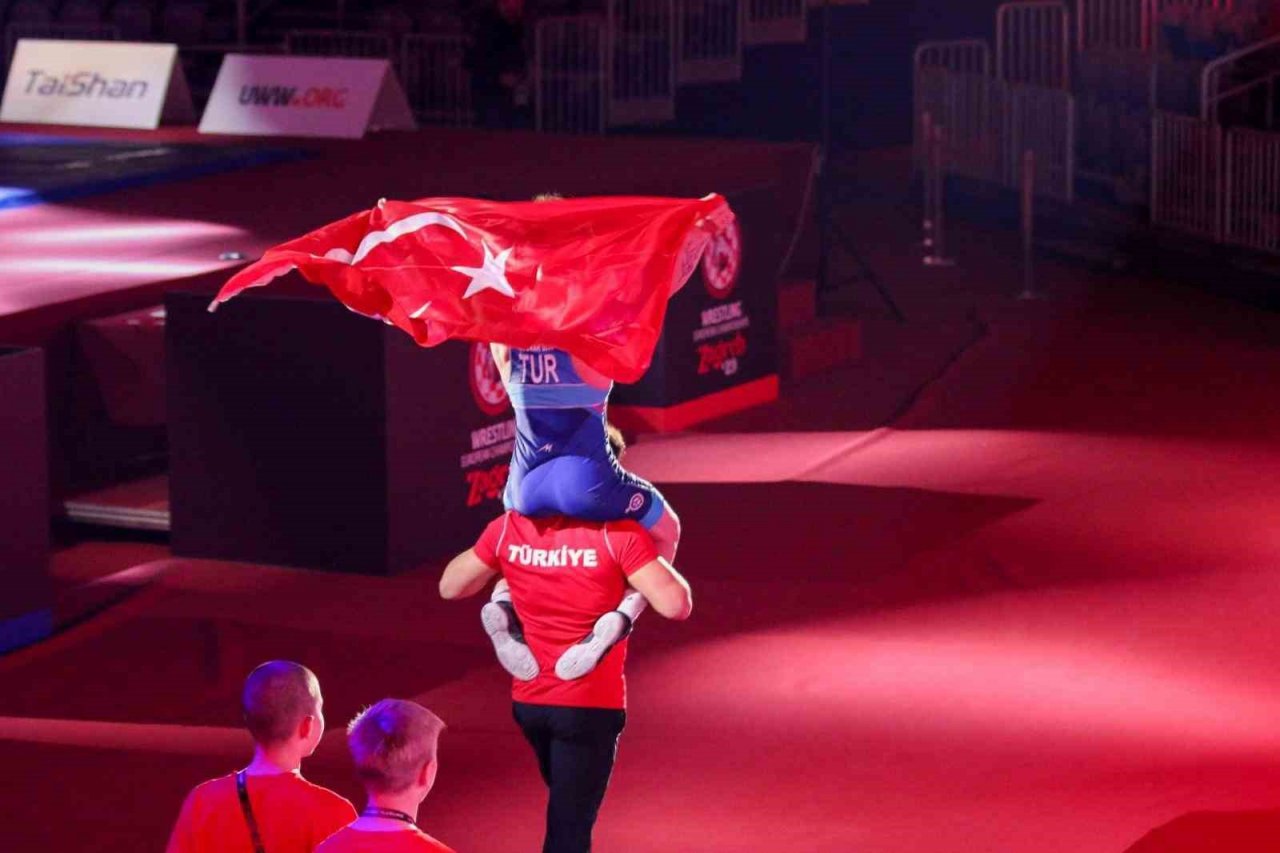 Yunus Emre Başar, Avrupa üçüncüsü