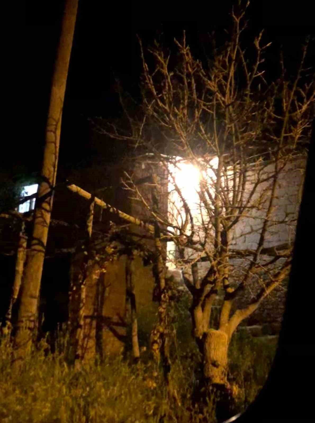 Yaşlı adam banyoda ölü bulundu