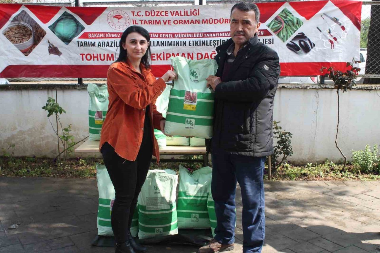 Çiftçilere barbunya tohumları verildi