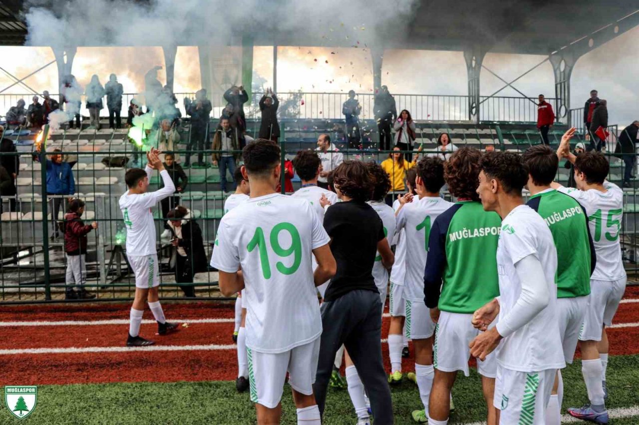 Ermaş Muğlaspor U-16 Türkiye Şampiyonası için sahaya çıkacak