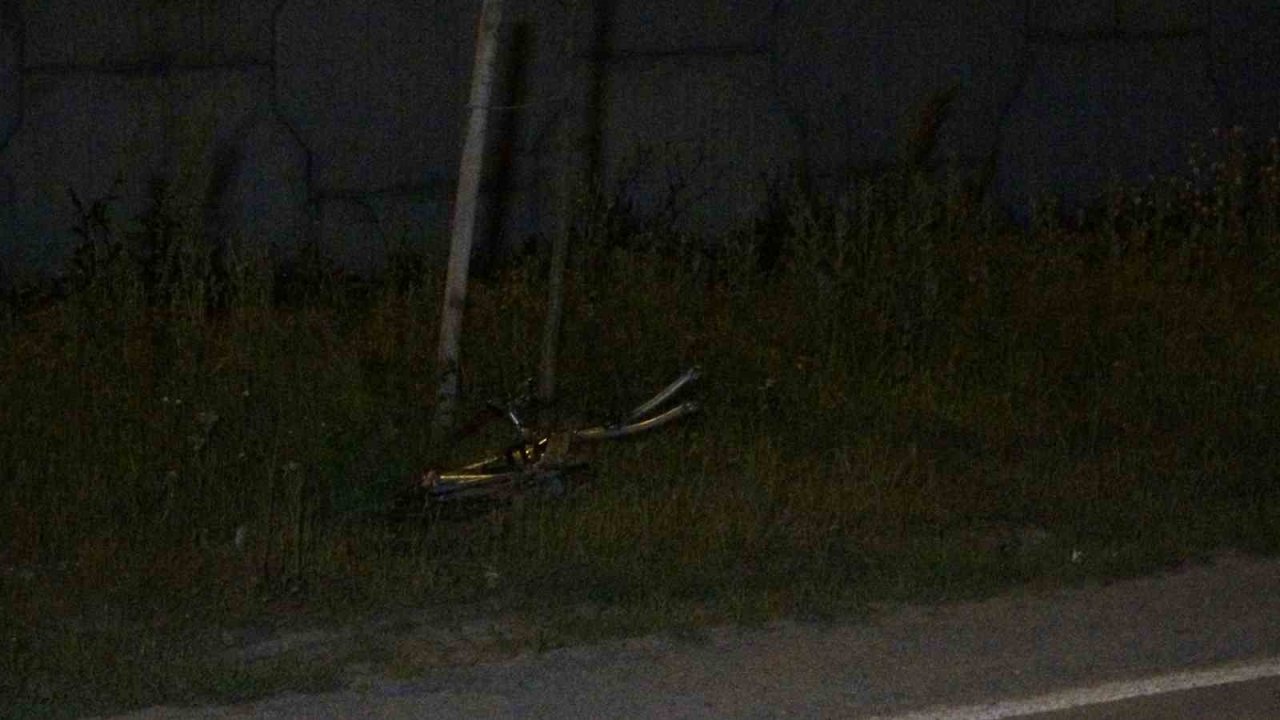 Motosikletle çarpışan bisiklet sürücüsü hayatını kaybetti