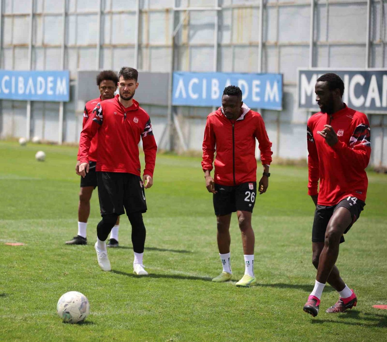 Sivasspor, Antalya maçına hazırlanıyor