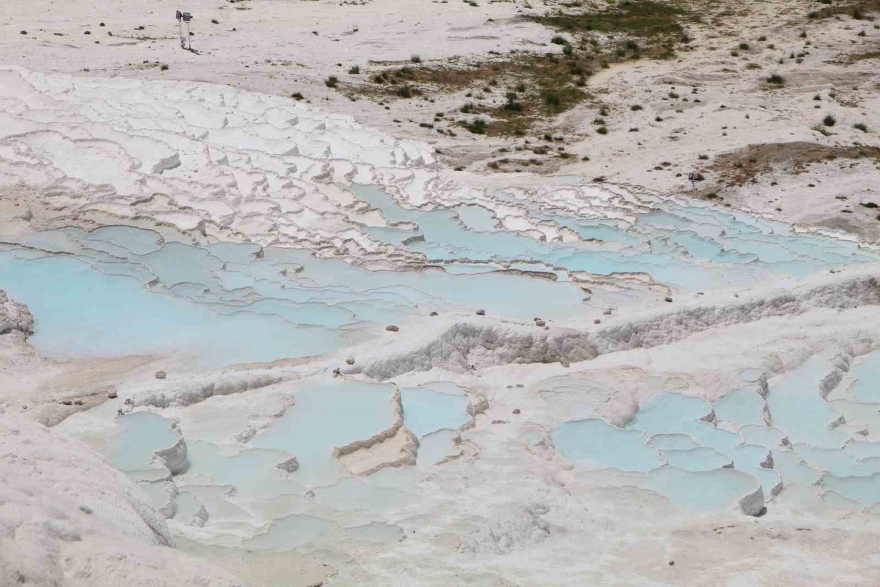 Pamukkale’de bayram yoğunluğu