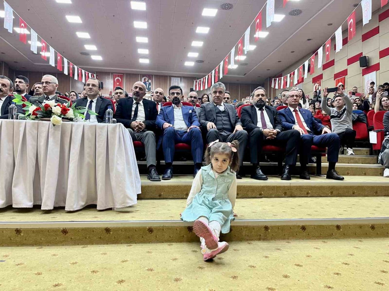 23 Nisan Ağrı’da coşkuyla kutlandı