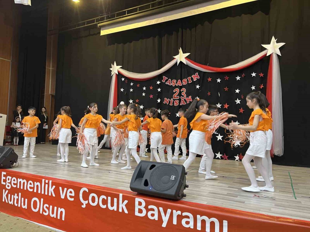 23 Nisan Ağrı’da coşkuyla kutlandı