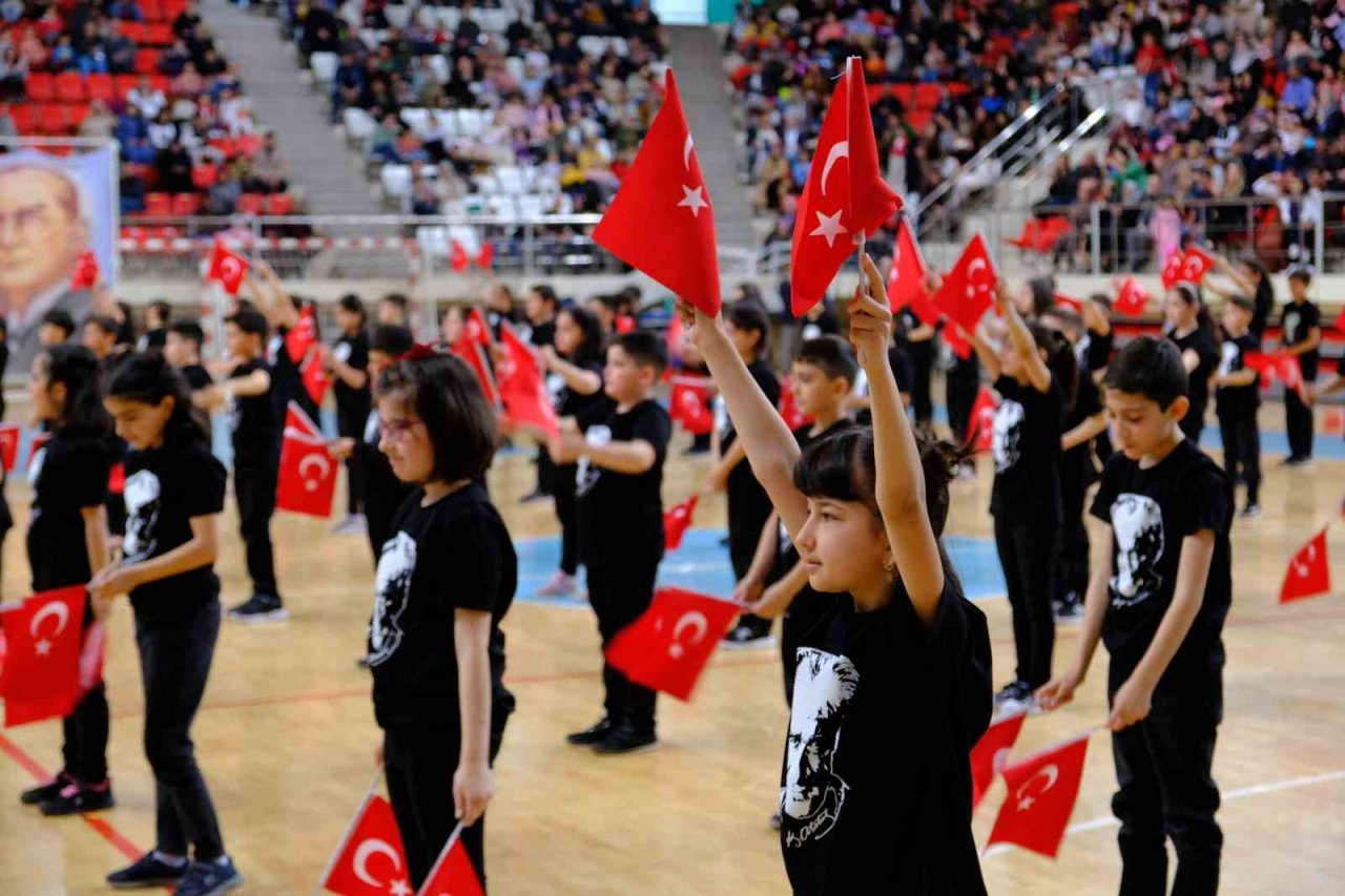 23 Nisan Erzincan’da coşkuyla kutlandı