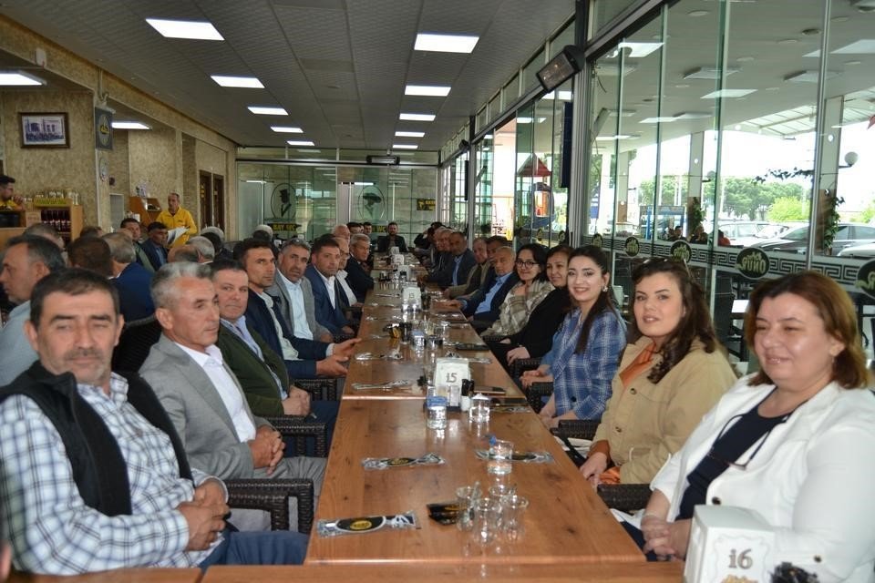 AK Parti Aydın Milletvekili Adayı Abak: “Adnan Menderes’in ve Efeler’in kemiklerini sızlatır”