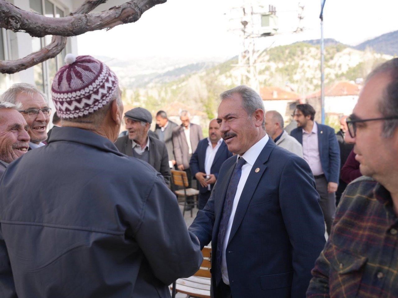 AK Partili Şahin Tin’den Çameli çıkarması