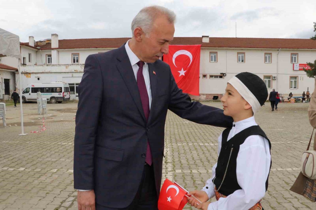 Taşova’da 23 Nisan coşkuyla kutlandı