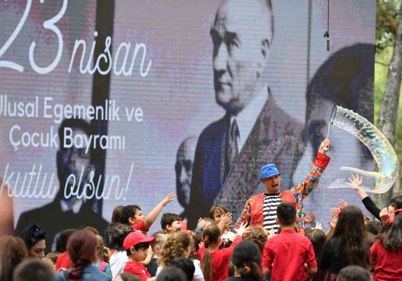 Konyaaltı’nda 23 Nisan coşkusu