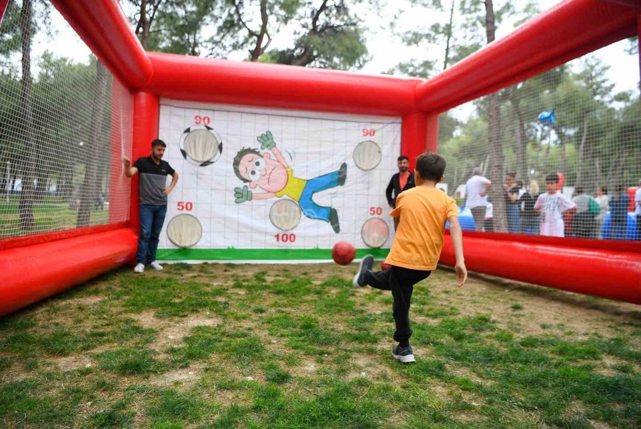 Konyaaltı’nda 23 Nisan coşkusu