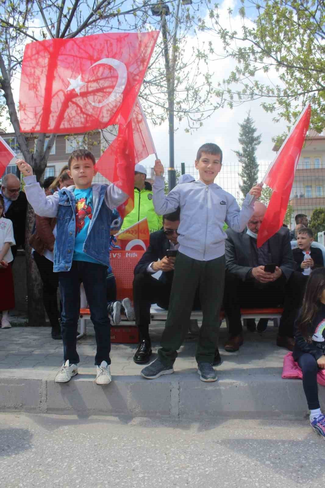 23 Nisan kutlamalarında çocuklar yarıştı