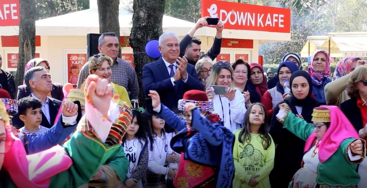 Efeler’in çocuklarından 23 Nisan’a özel video