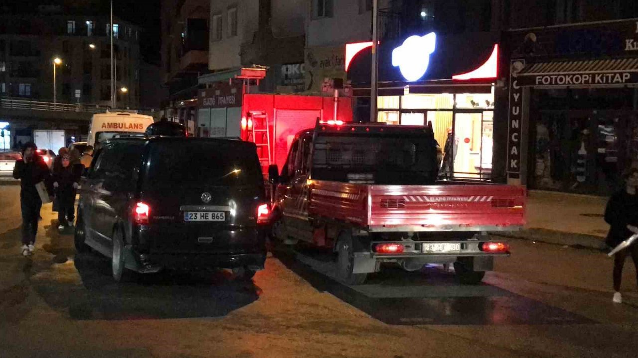 Elini kıyma makinesine kaptırdı, bir saatlik çalışma sonucunda kurtarıldı