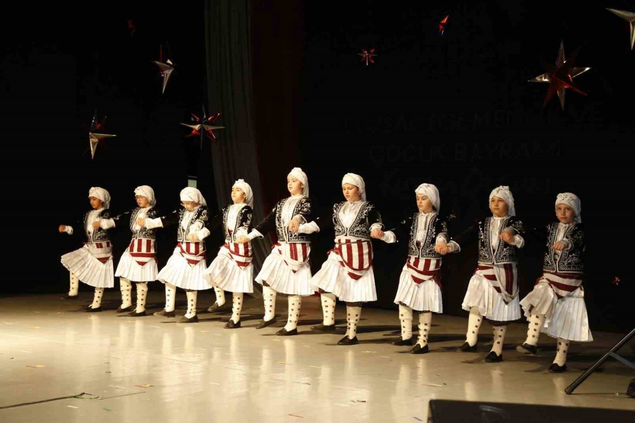 Gümüşhane’de 23 Nisan kutlamaları gerçekleştirildi