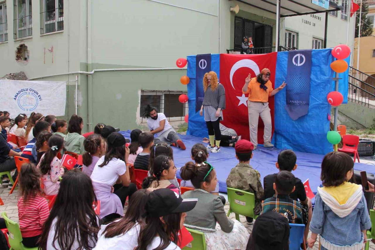 Hatay’da çocuklar uzun zaman sonra böyle eğlendi