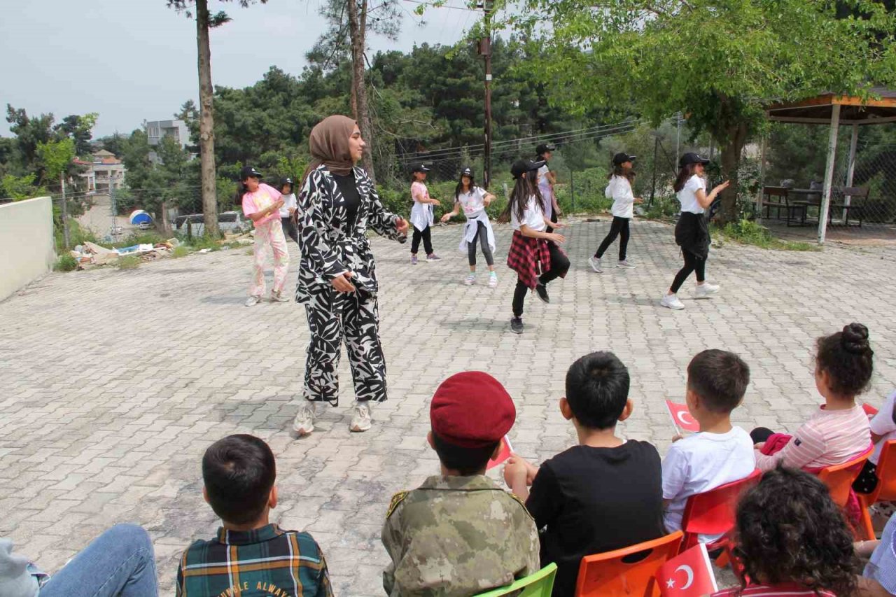 Hatay’da çocuklar uzun zaman sonra böyle eğlendi