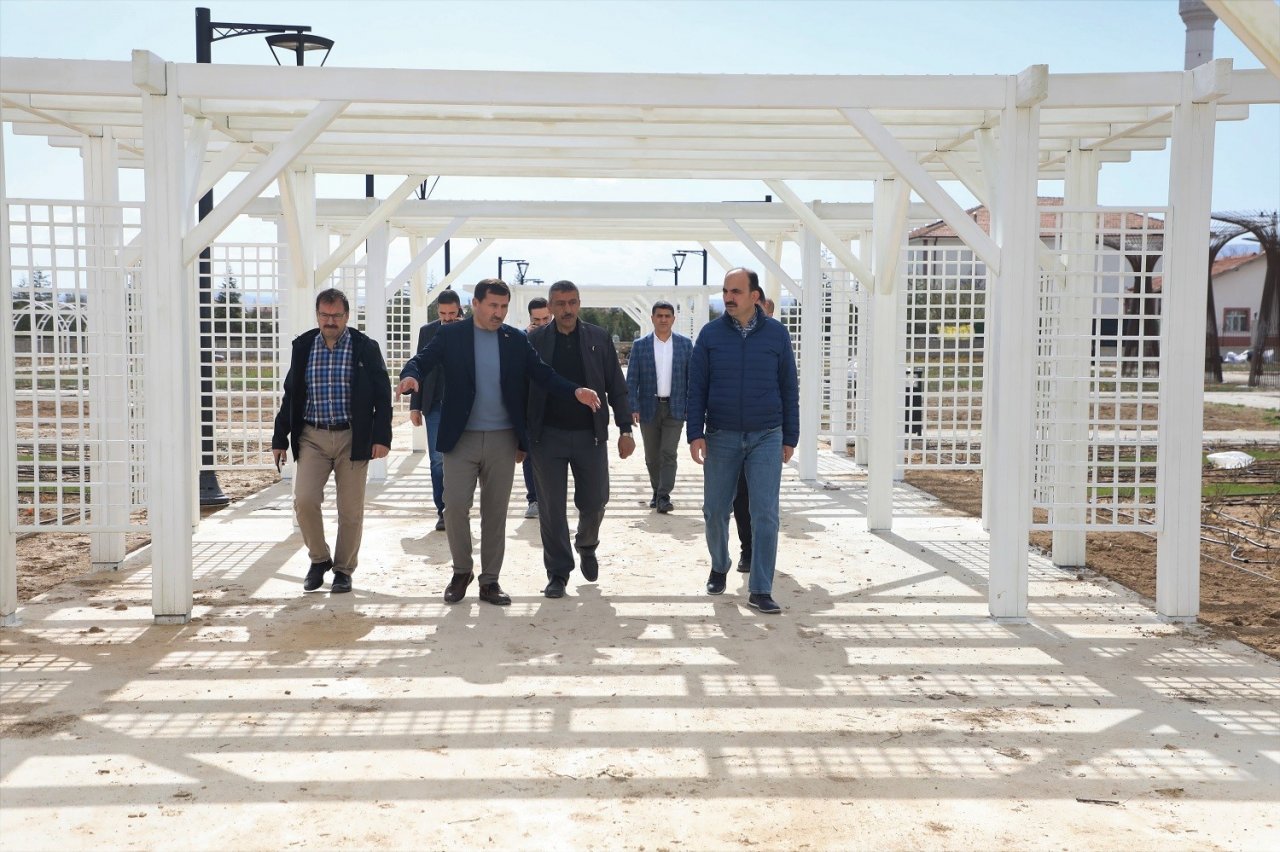 Konya’nın güzelliğine güzellik katacak Karatay Gül Bahçesi’nde sona doğru